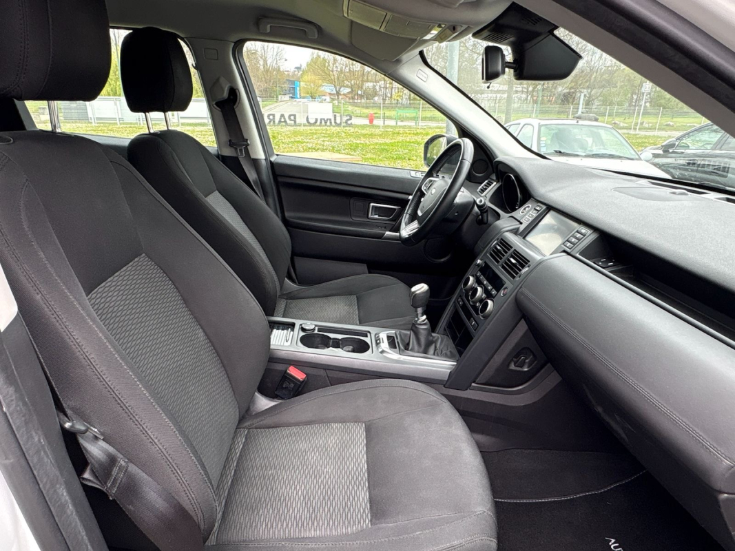 Land Rover Discovery Sport — 15