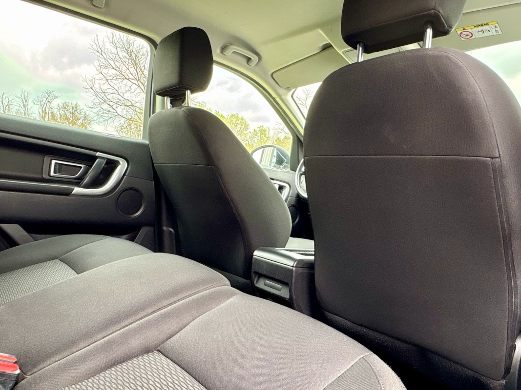Land Rover Discovery Sport — 17