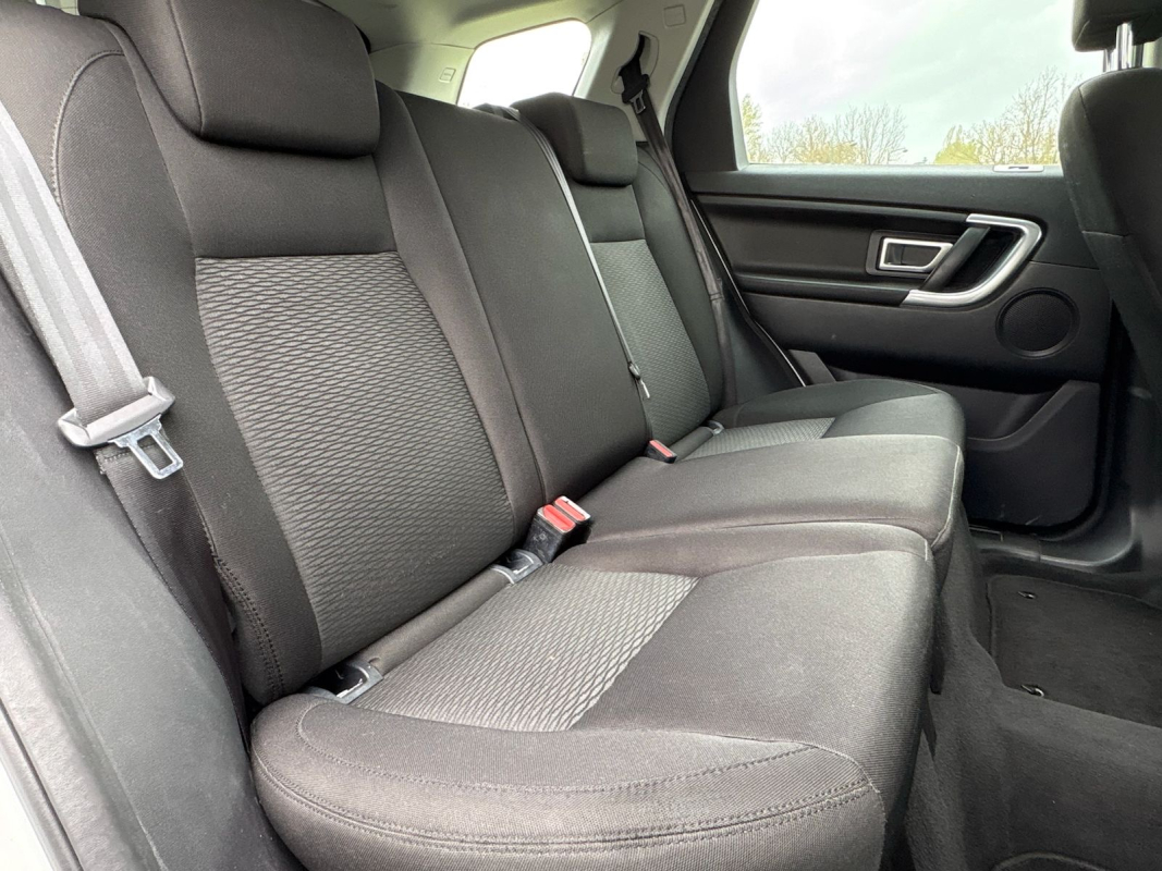 Land Rover Discovery Sport — 18