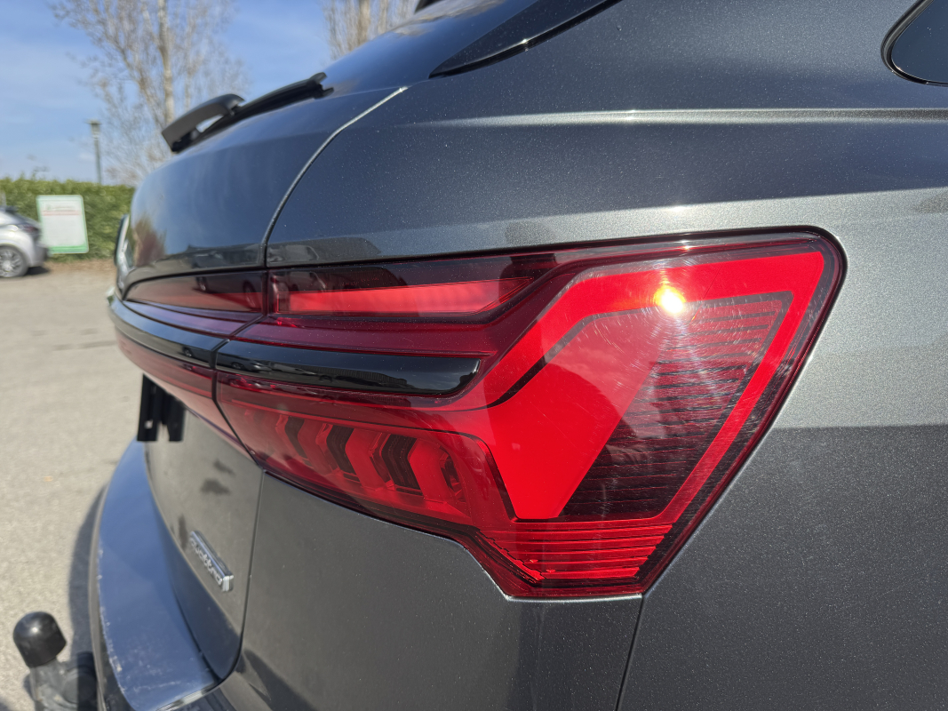 Audi A6 Avant — 38