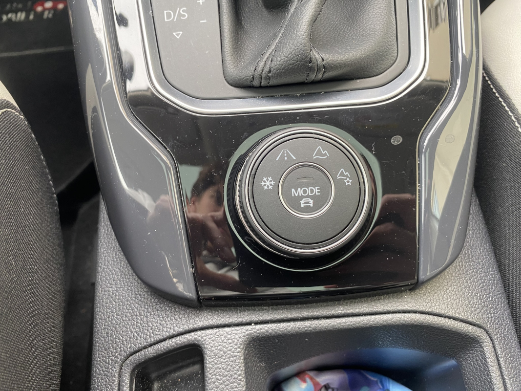 Volkswagen T-roc — 24