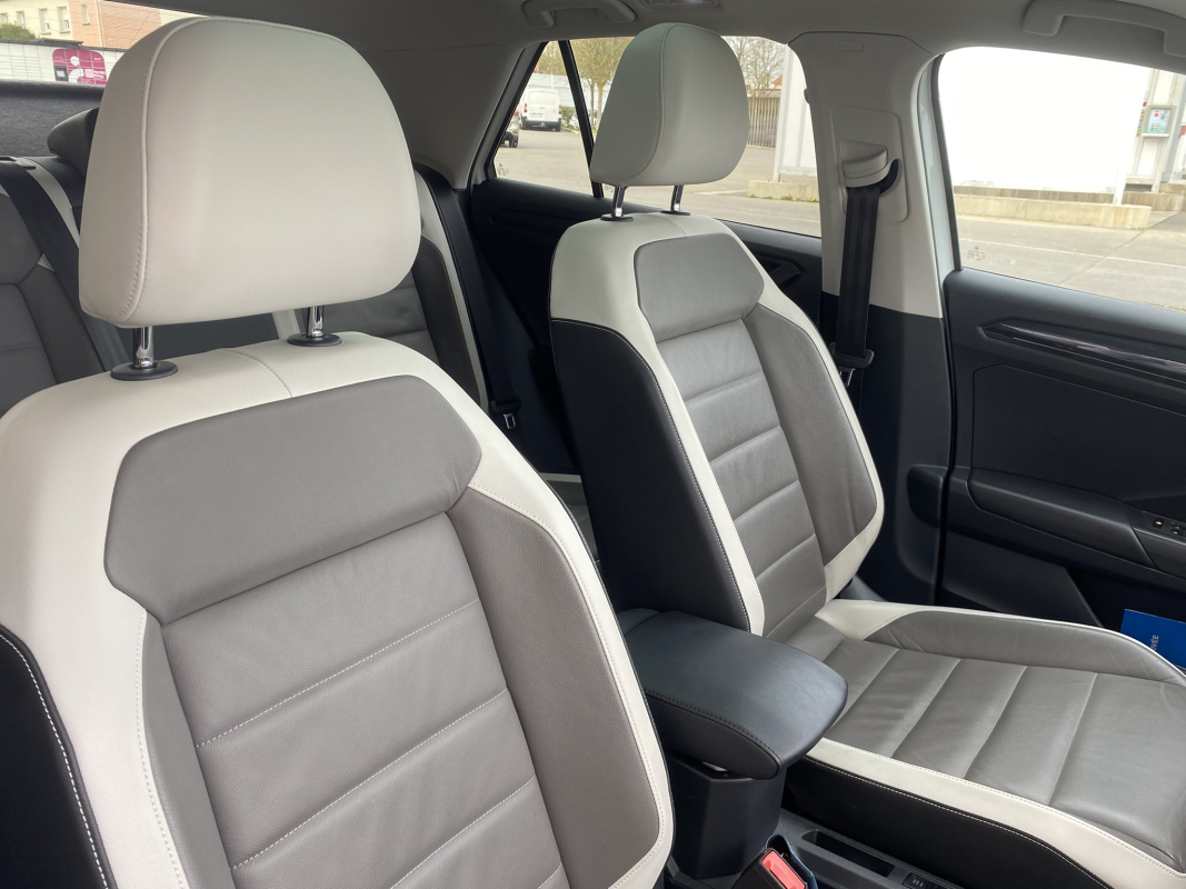 Volkswagen T-roc — 25