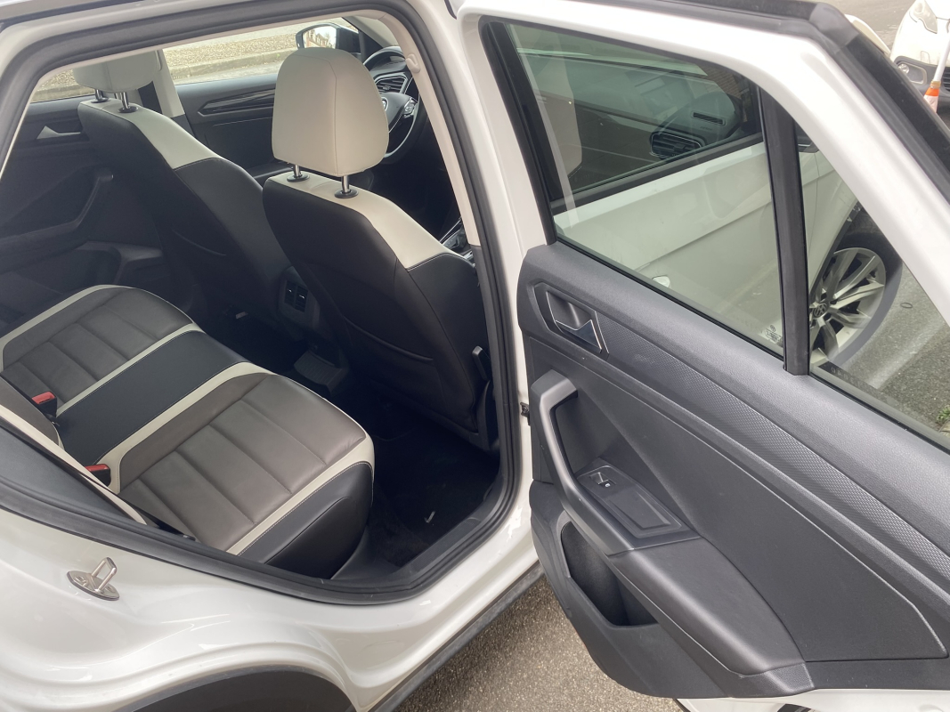 Volkswagen T-roc — 23