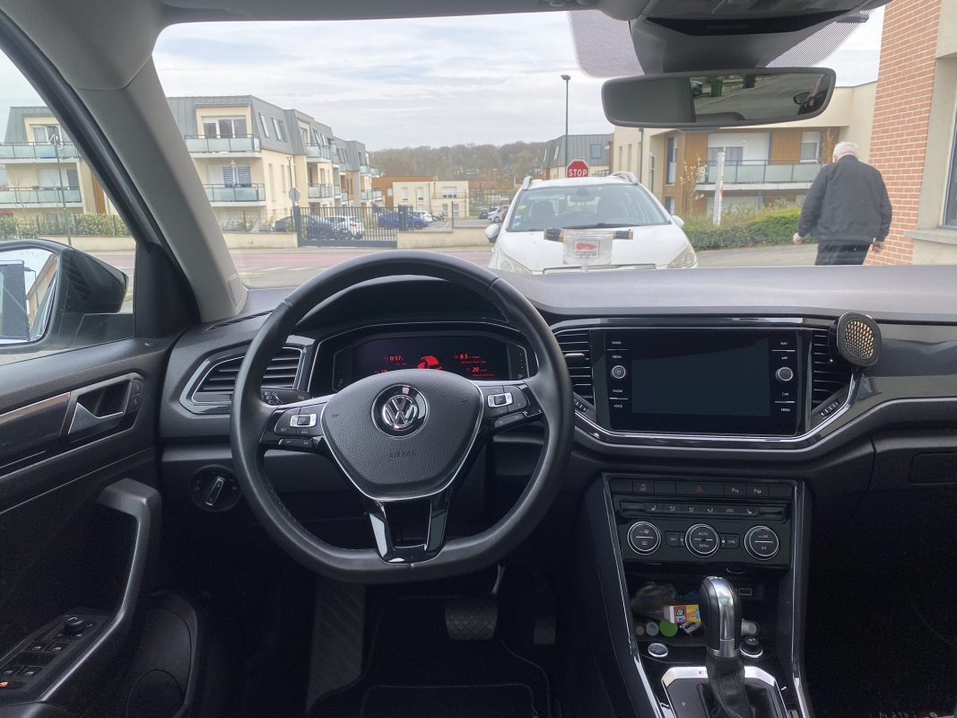 Volkswagen T-roc — 33