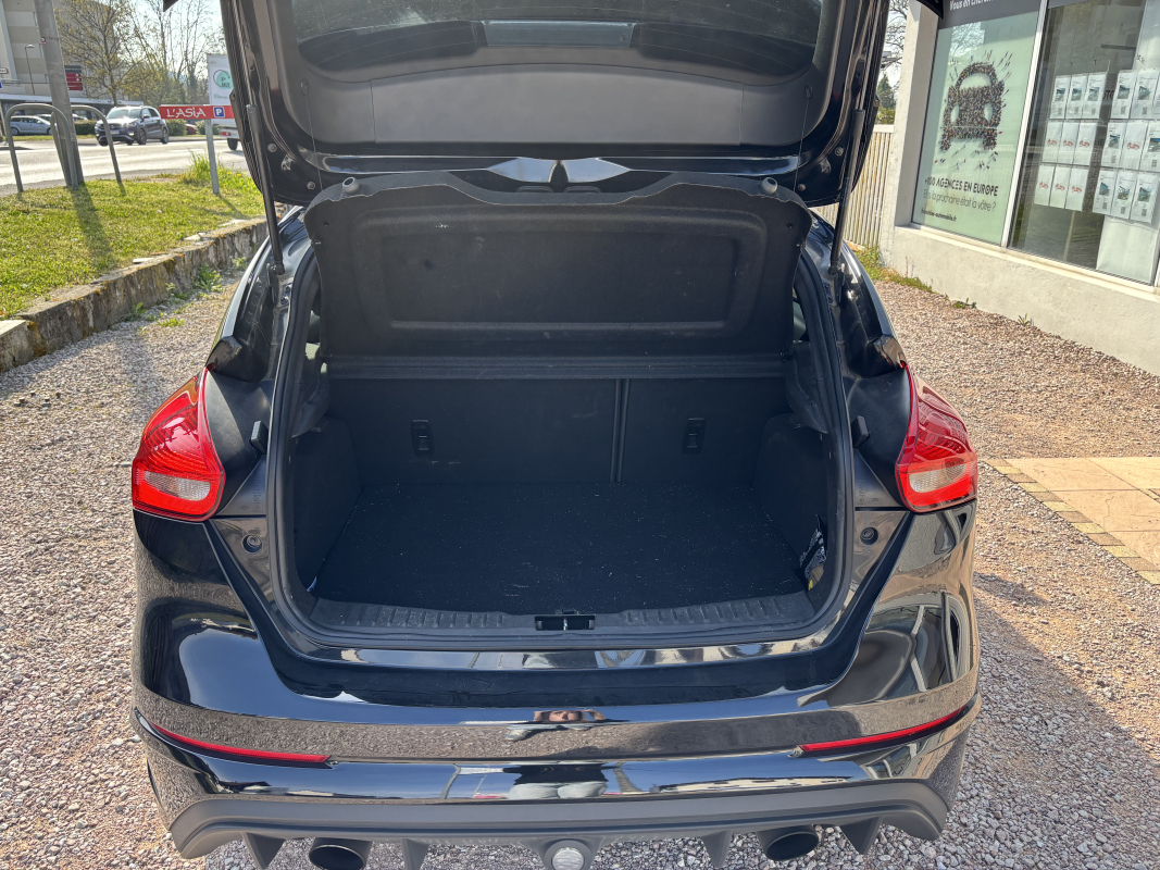 Ford Focus — 8