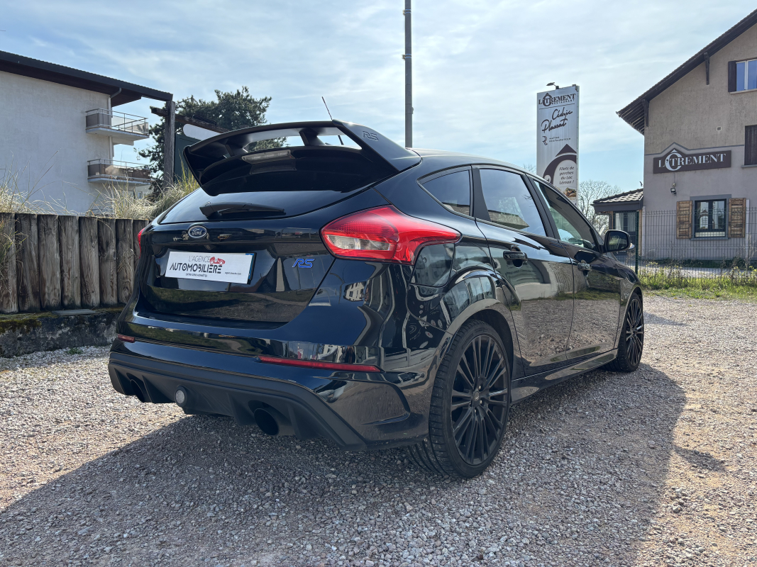 Ford Focus — 9