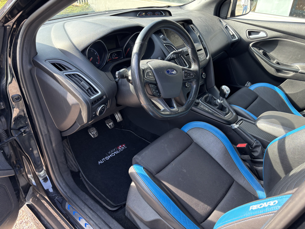 Ford Focus — 11