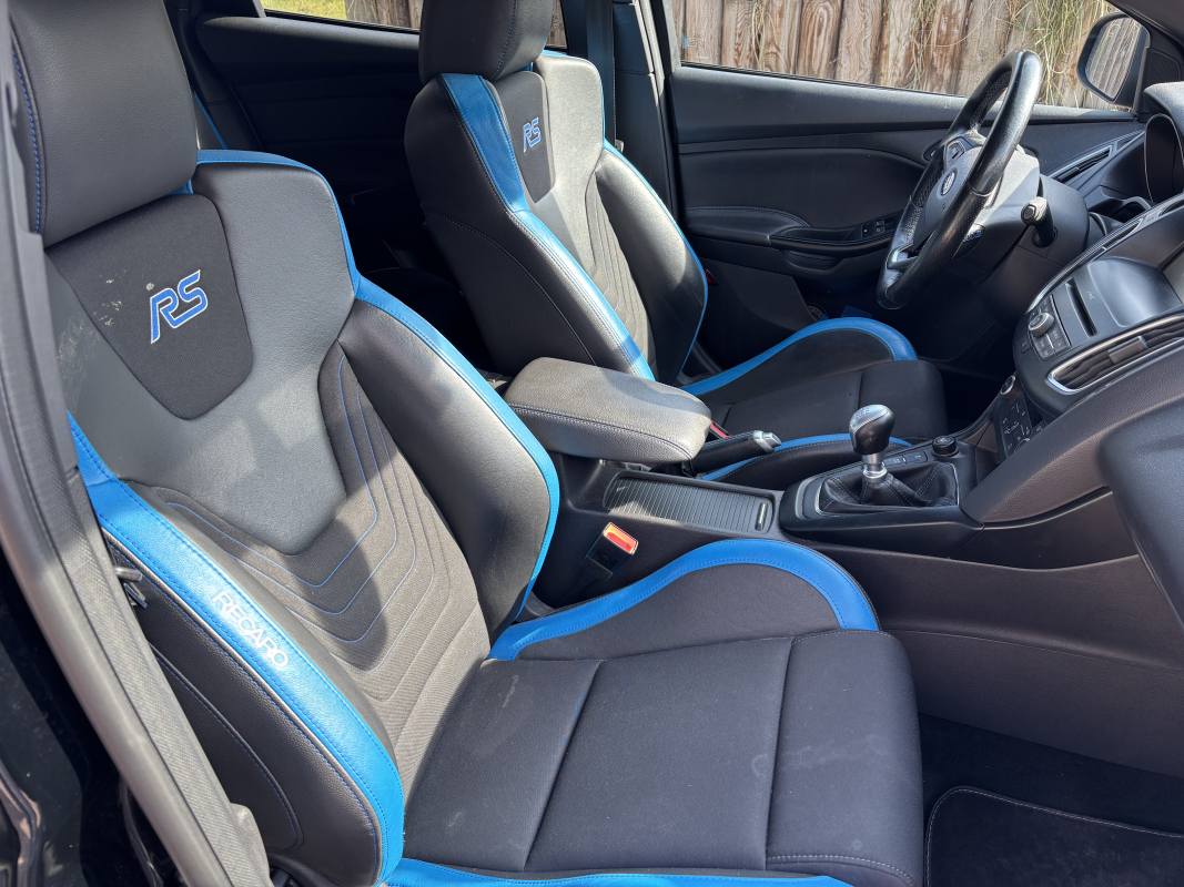 Ford Focus — 14