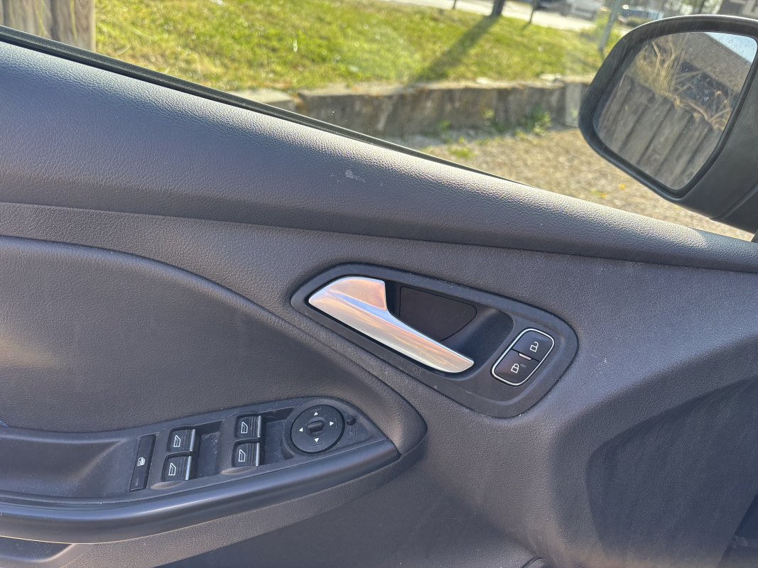 Ford Focus — 19