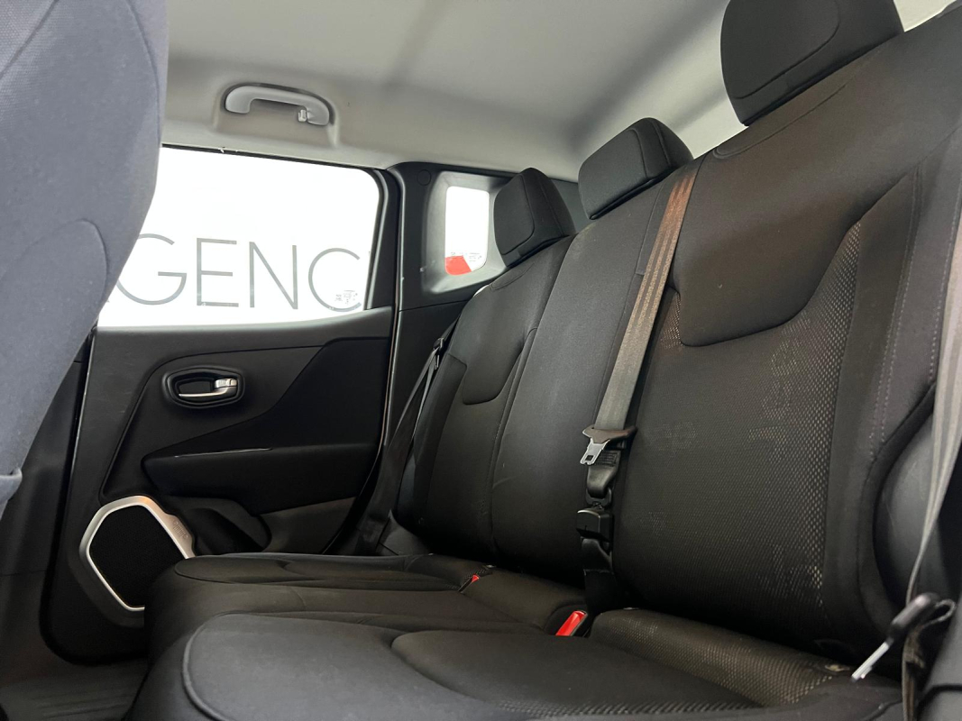 Jeep Renegade — 11