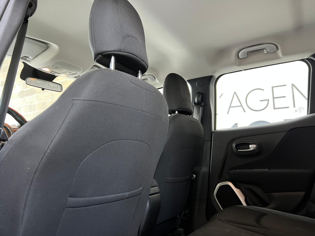 Jeep Renegade — 13