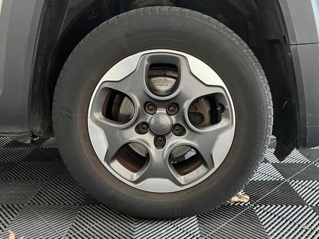 Jeep Renegade — 22