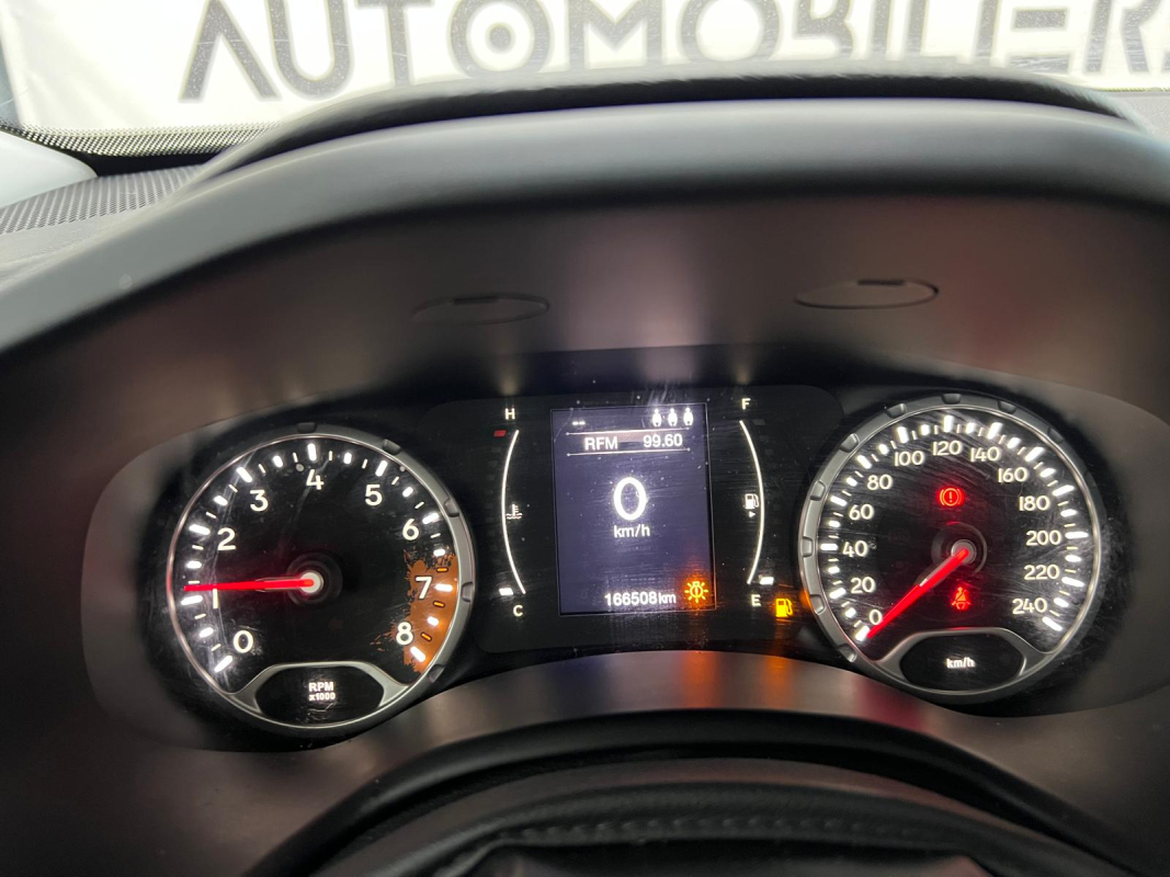 Jeep Renegade — 17