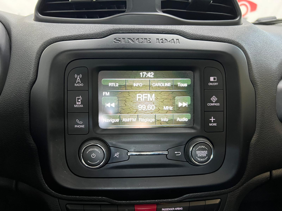 Jeep Renegade — 18