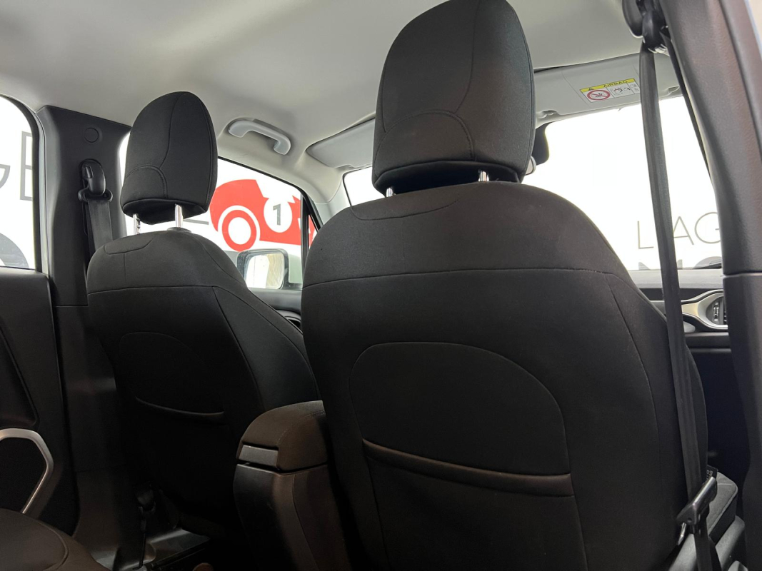 Jeep Renegade — 14