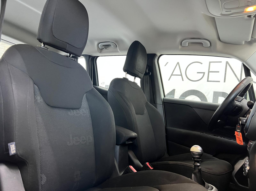 Jeep Renegade — 9