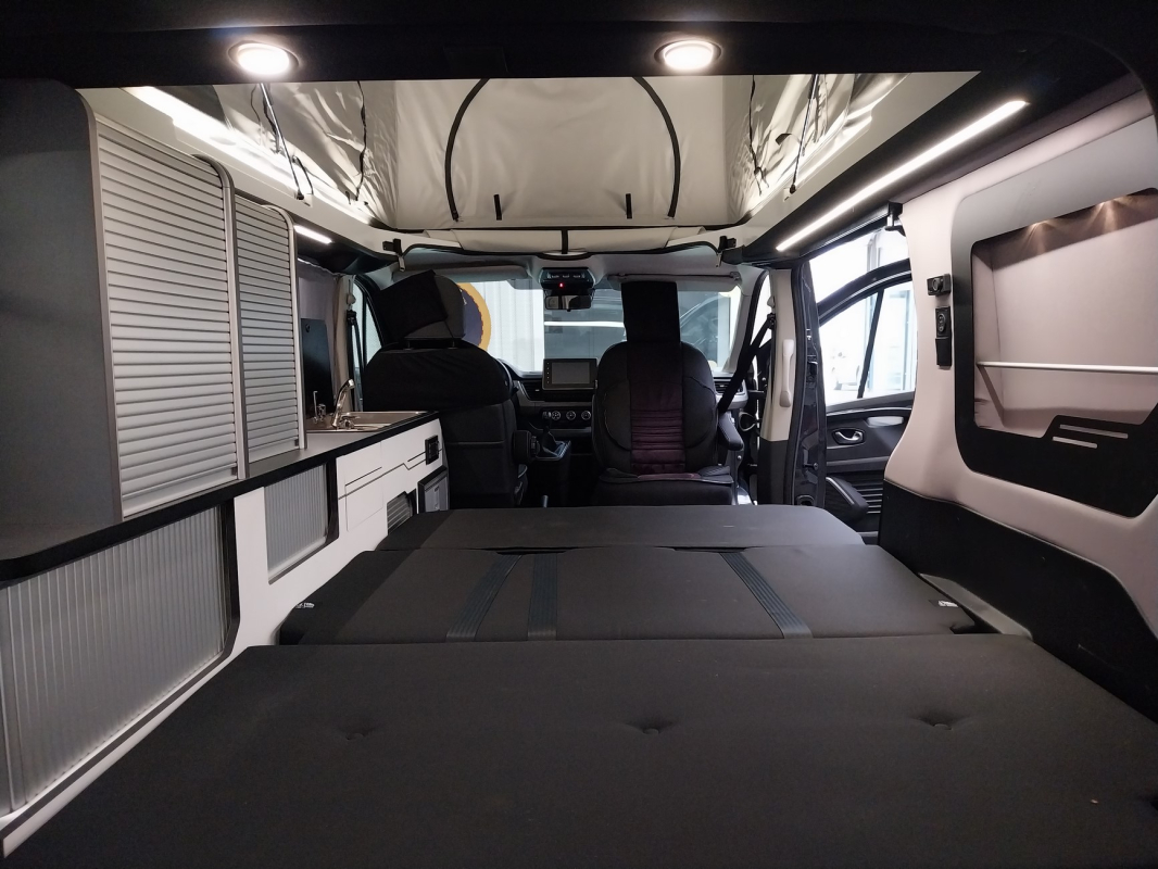 Renault Trafic — 30