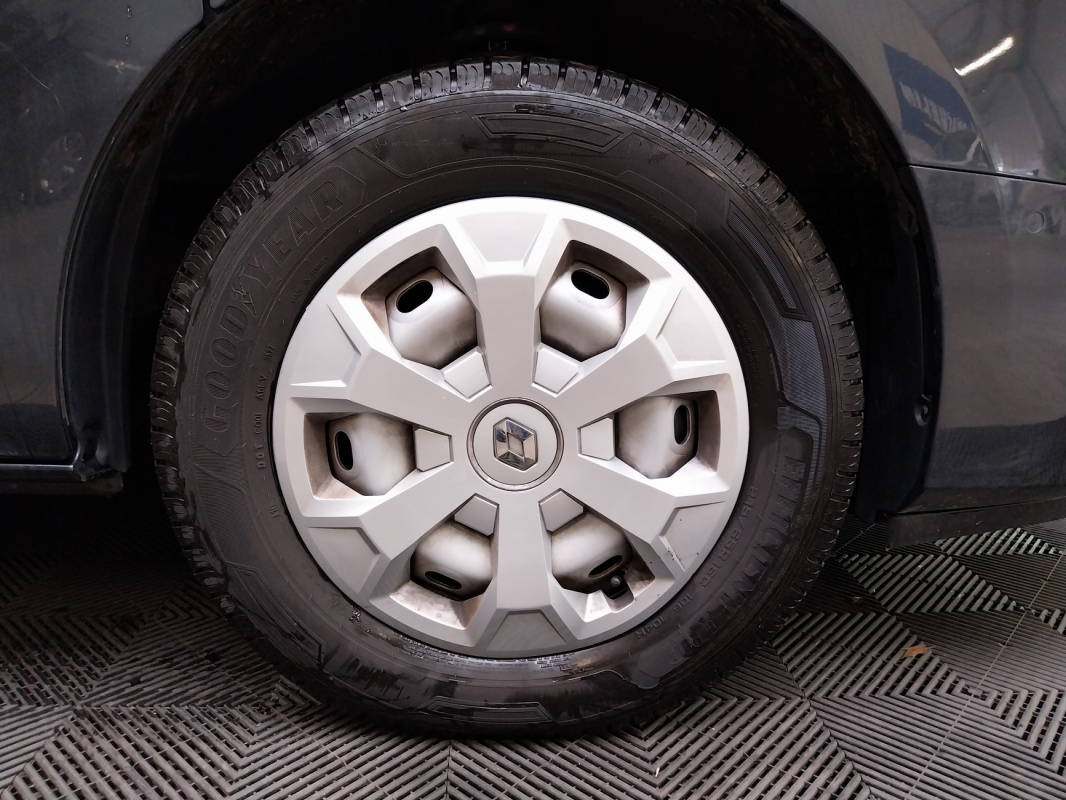 Renault Trafic — 33
