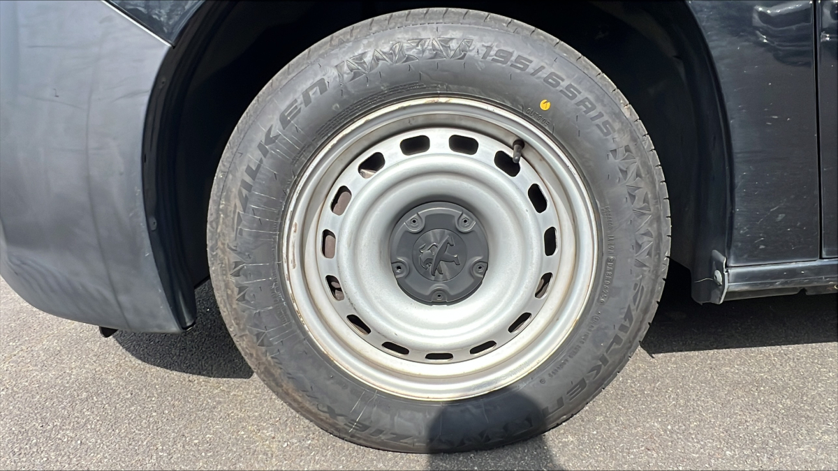 Peugeot Partner — 12