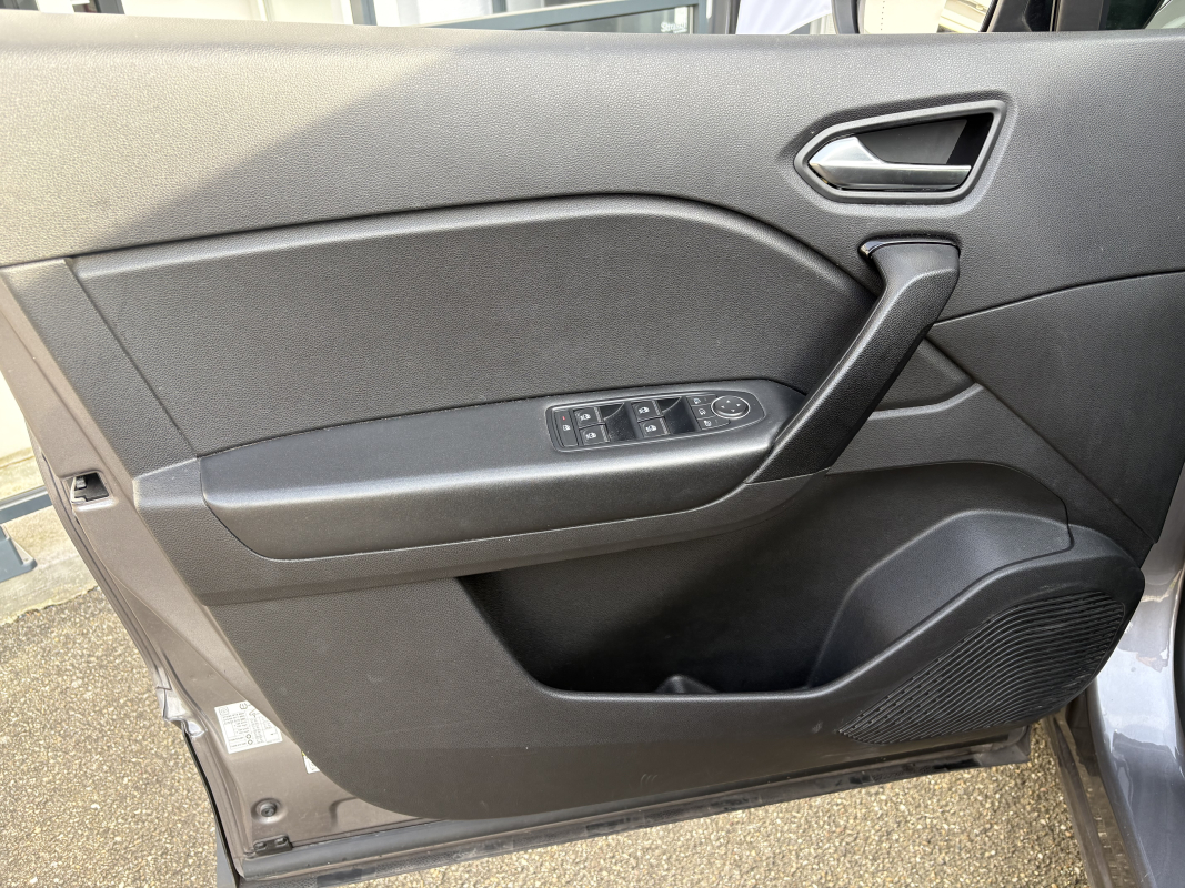 Renault Captur — 30