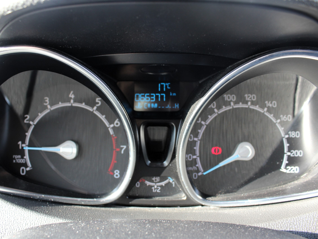 Ford Ecosport — 15