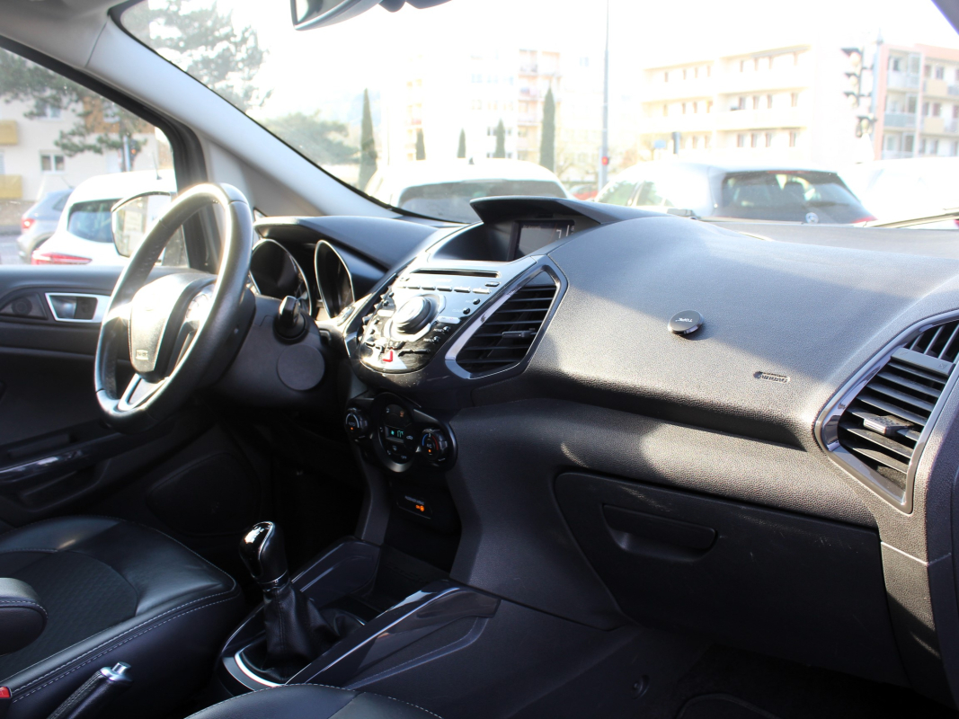 Ford Ecosport — 29
