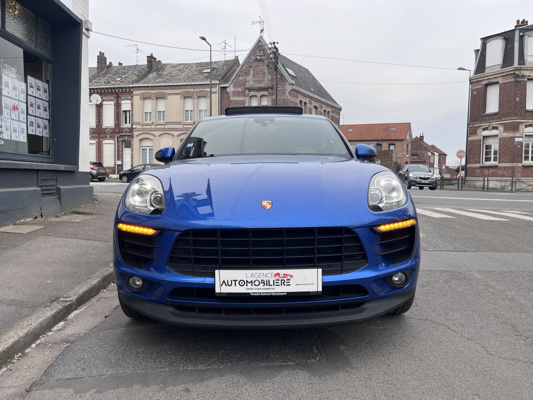 Porsche Macan — 2