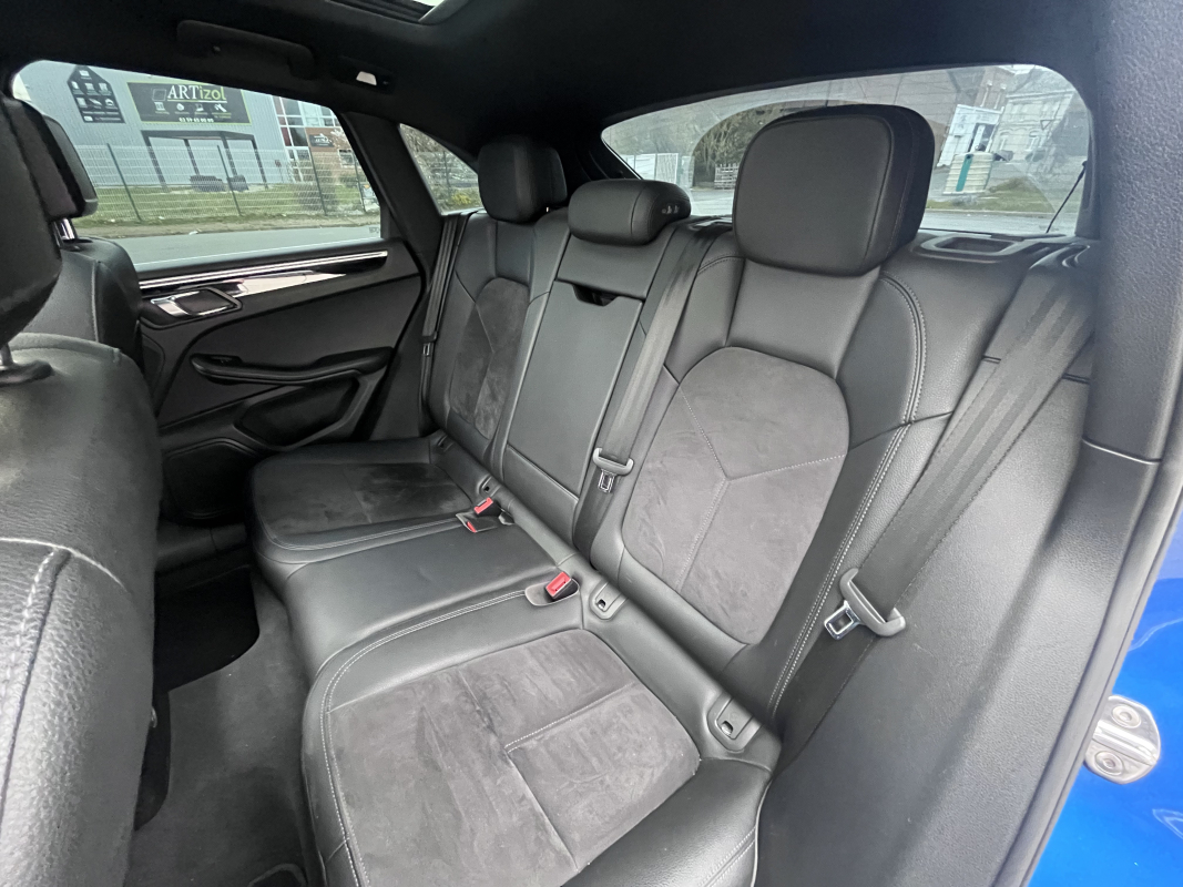 Porsche Macan — 29