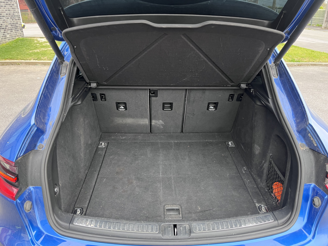 Porsche Macan — 37