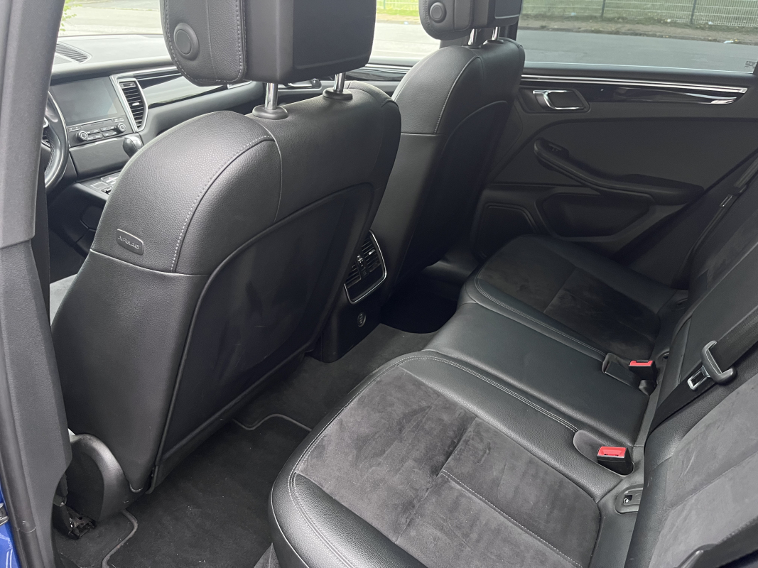 Porsche Macan — 30
