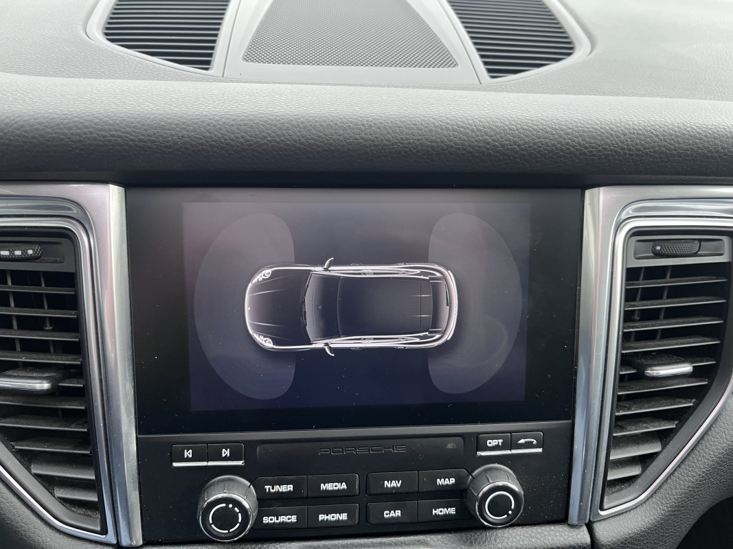 Porsche Macan — 24