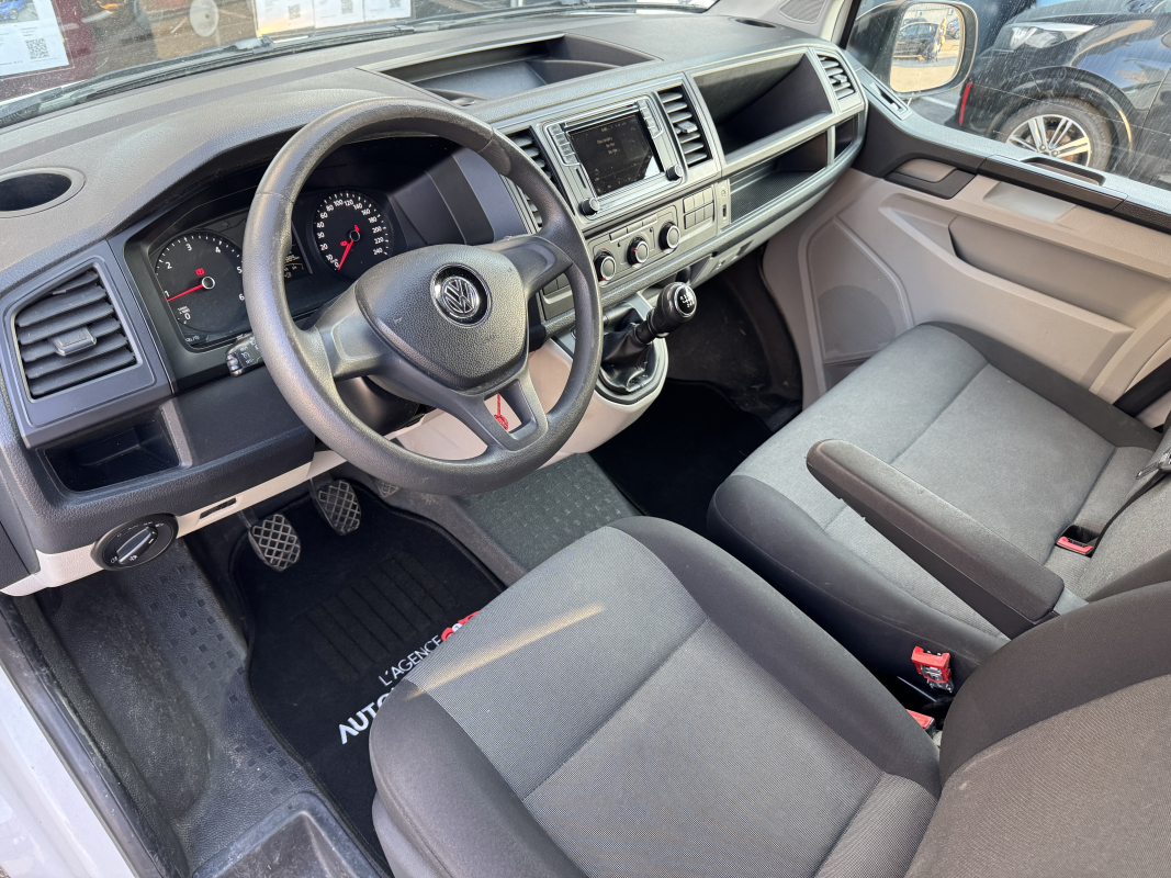 Volkswagen Transporter — 7