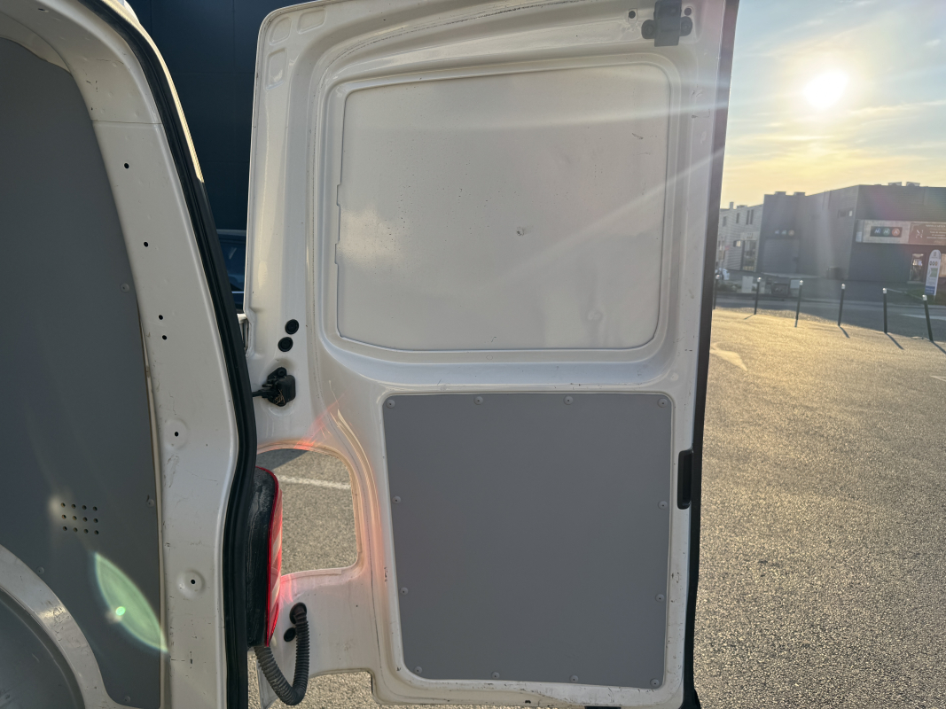 Volkswagen Transporter — 20
