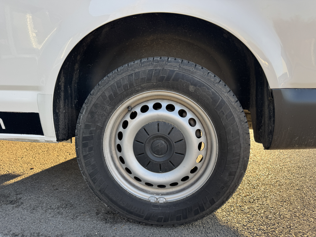 Volkswagen Transporter — 28