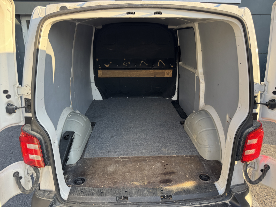 Volkswagen Transporter — 21