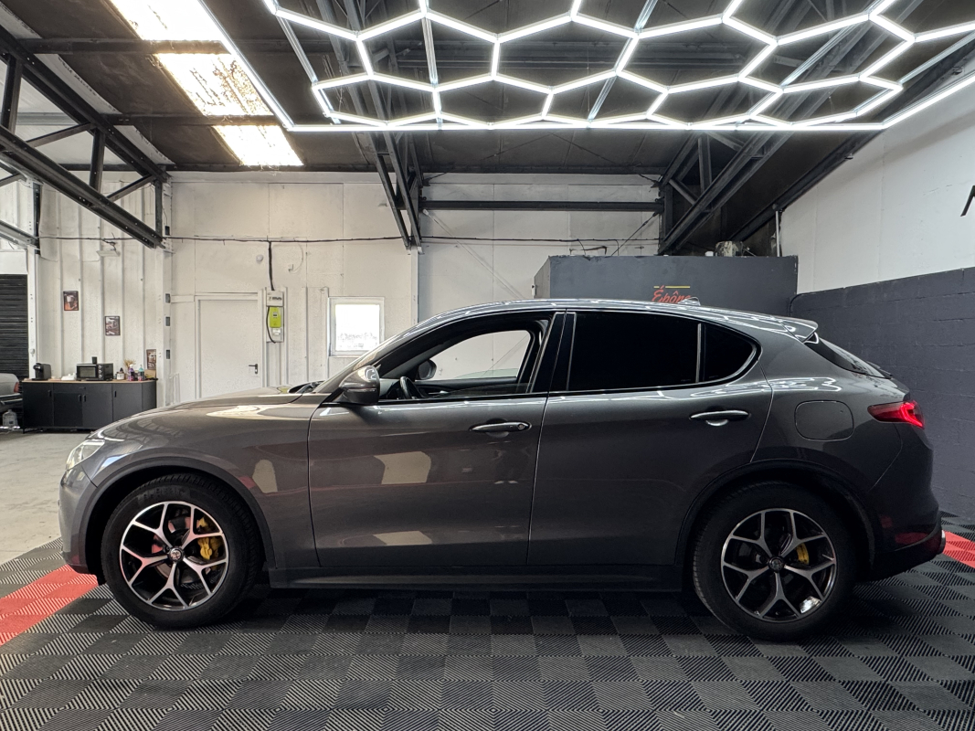 Alfa Romeo STELVIO — 7