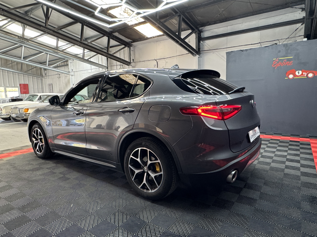 Alfa Romeo STELVIO — 6