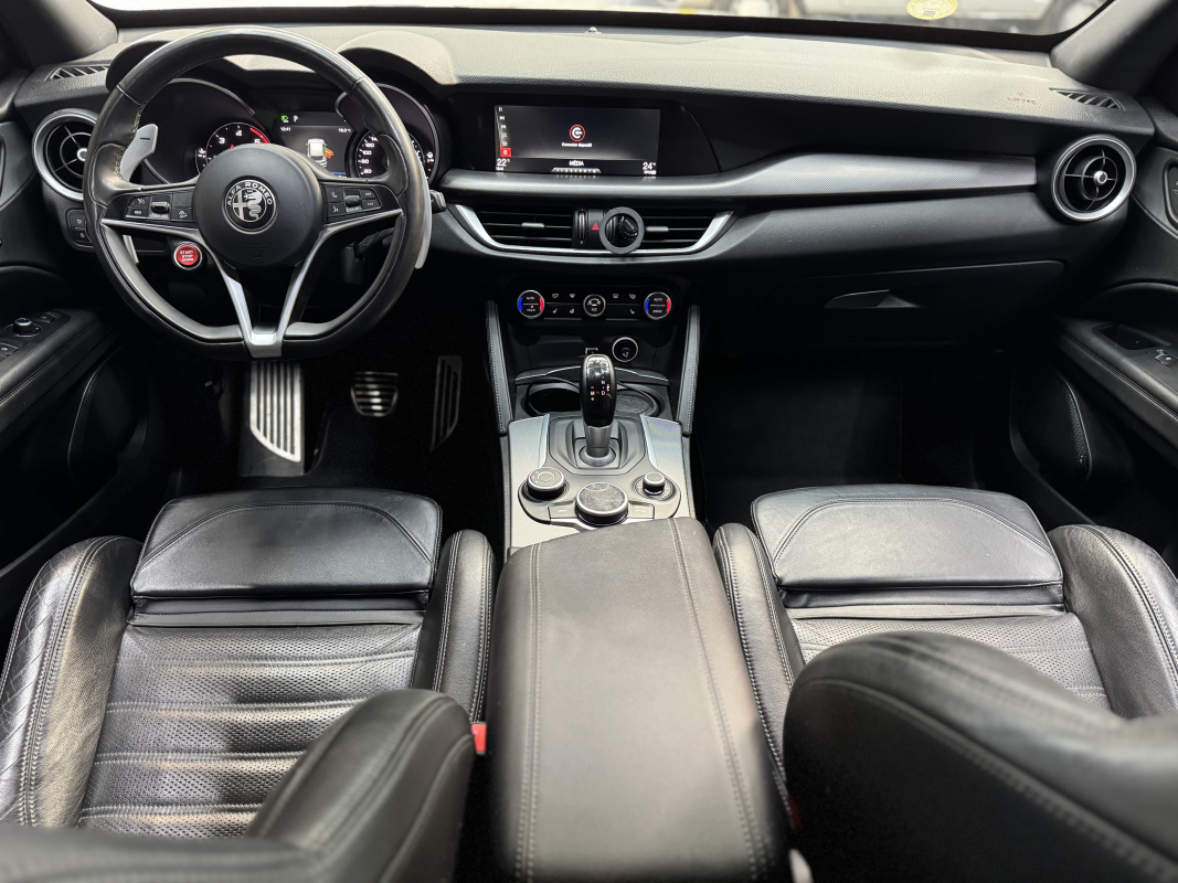Alfa Romeo STELVIO — 14