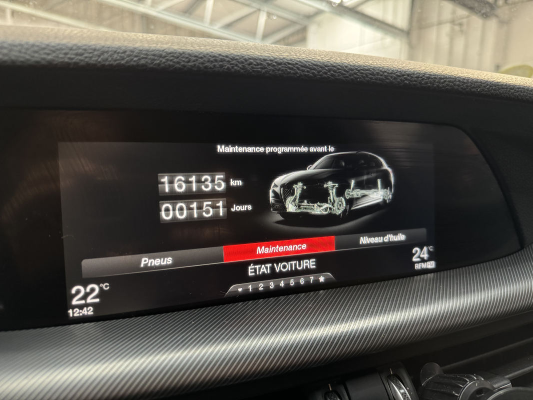 Alfa Romeo STELVIO — 24