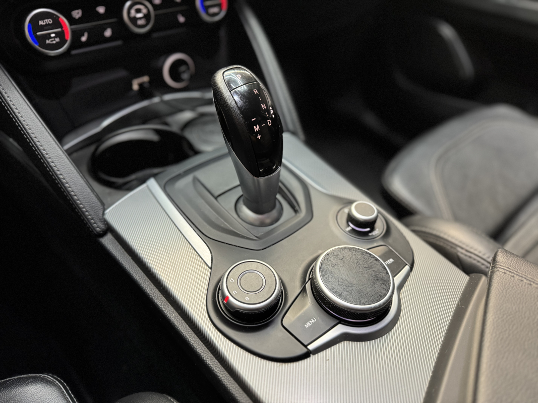 Alfa Romeo STELVIO — 17