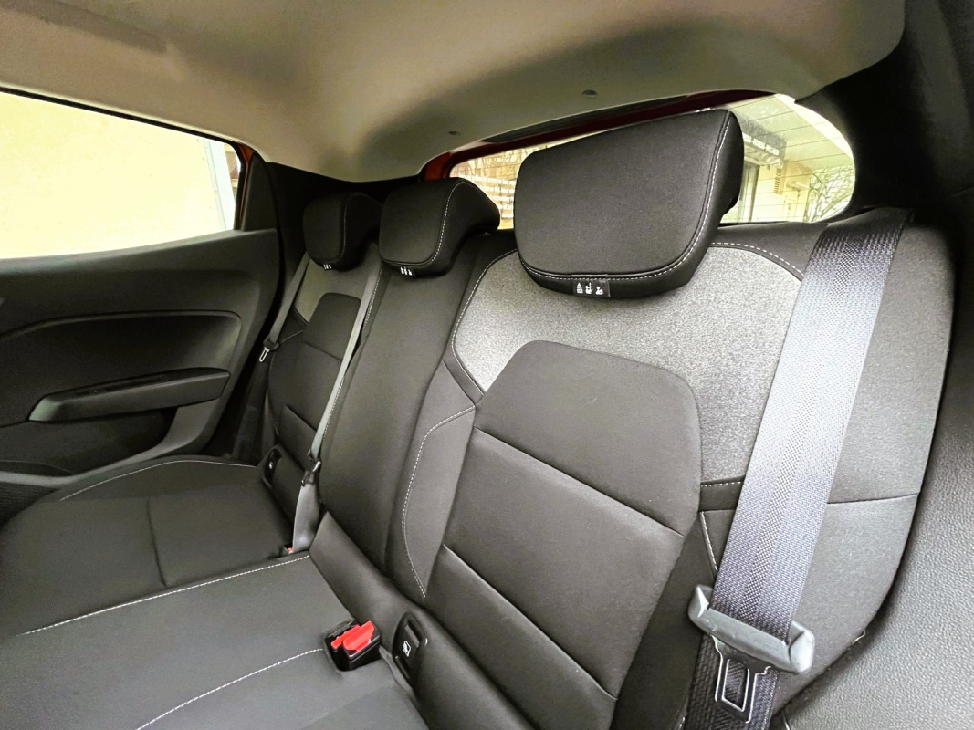 Renault Clio — 19
