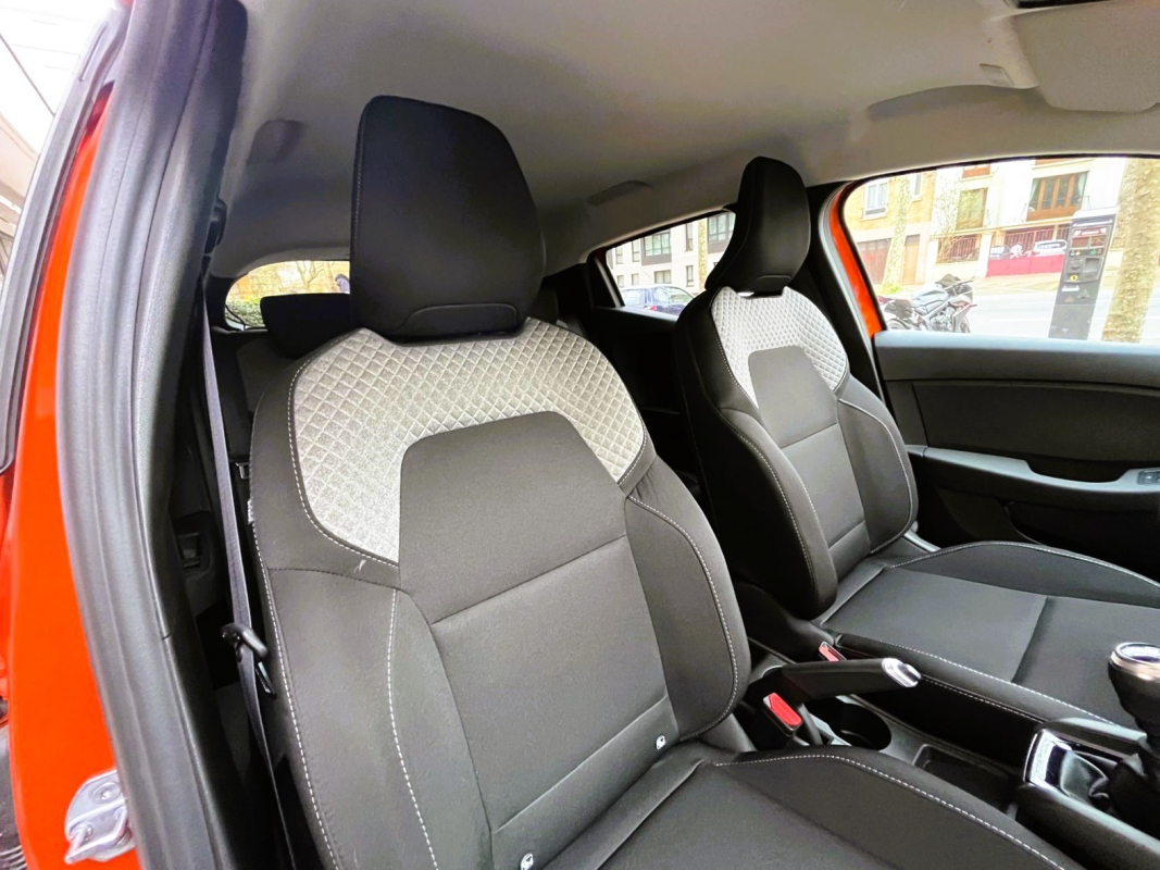 Renault Clio — 13