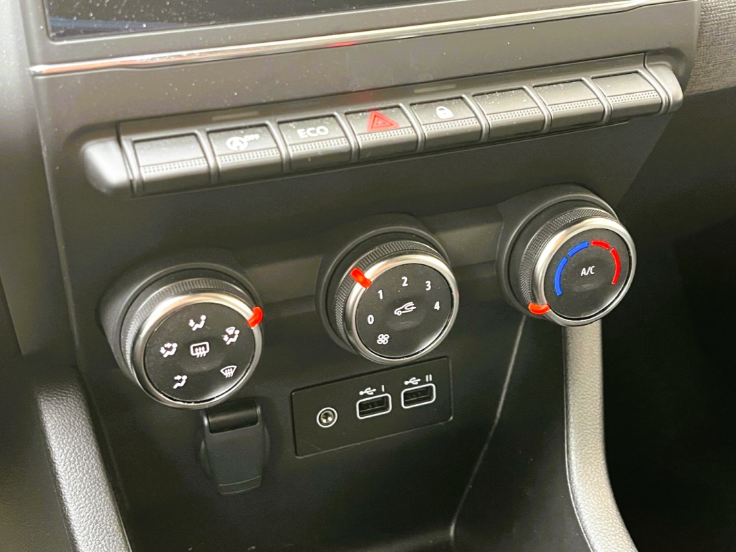 Renault Clio — 25