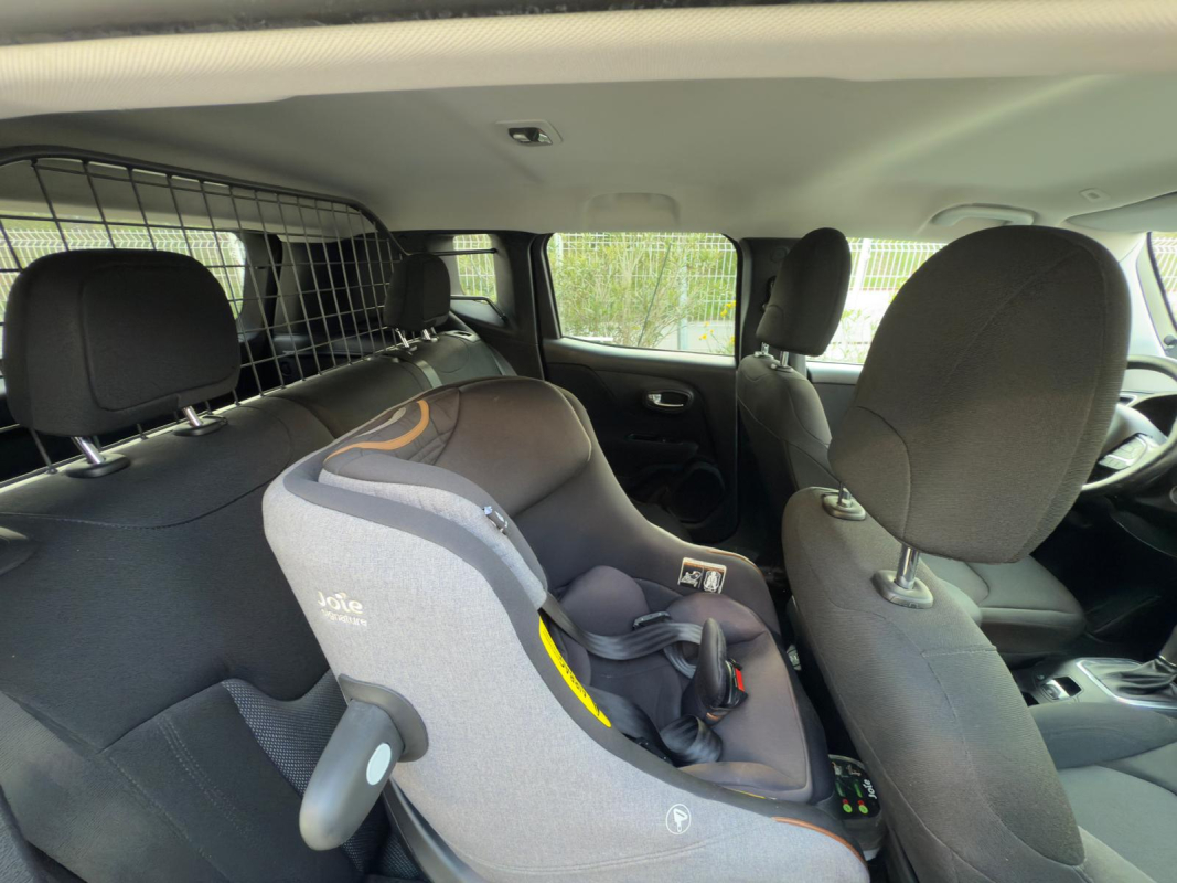 Jeep Renegade — 9