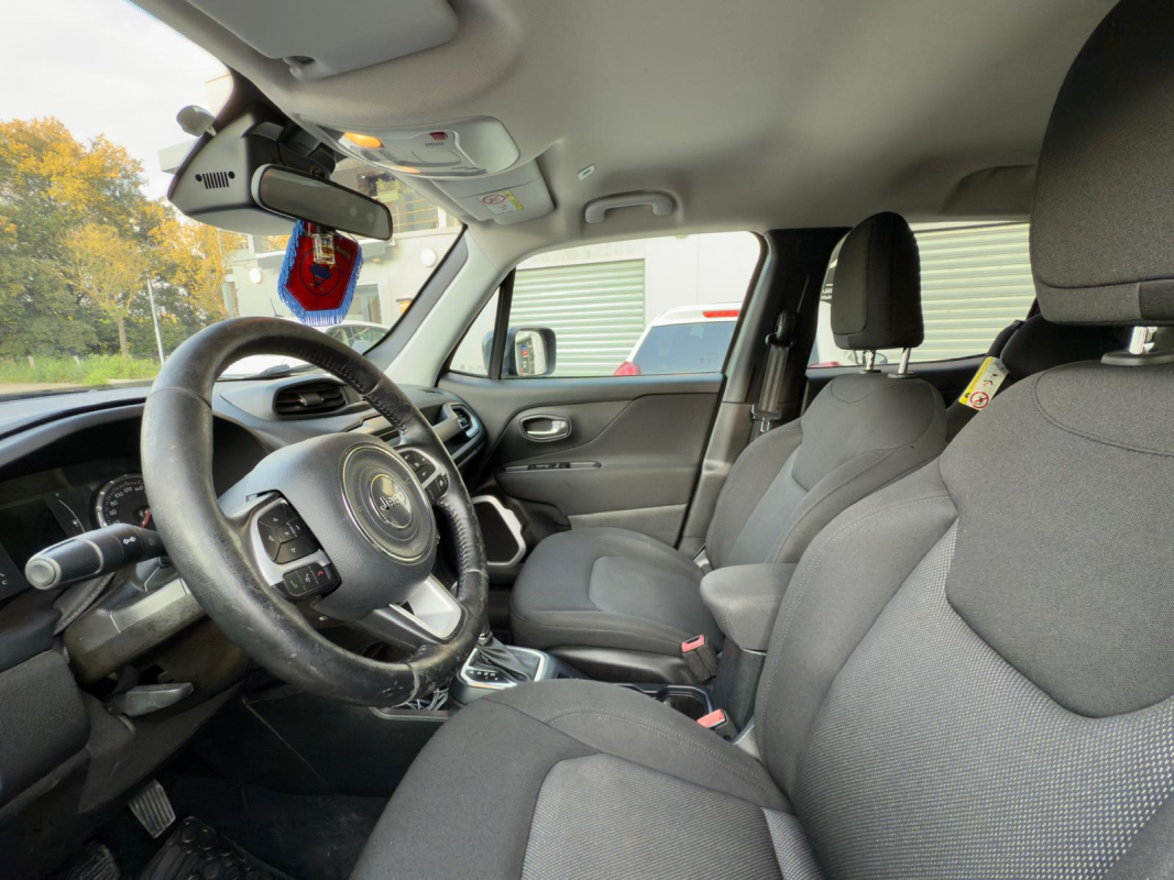 Jeep Renegade — 8
