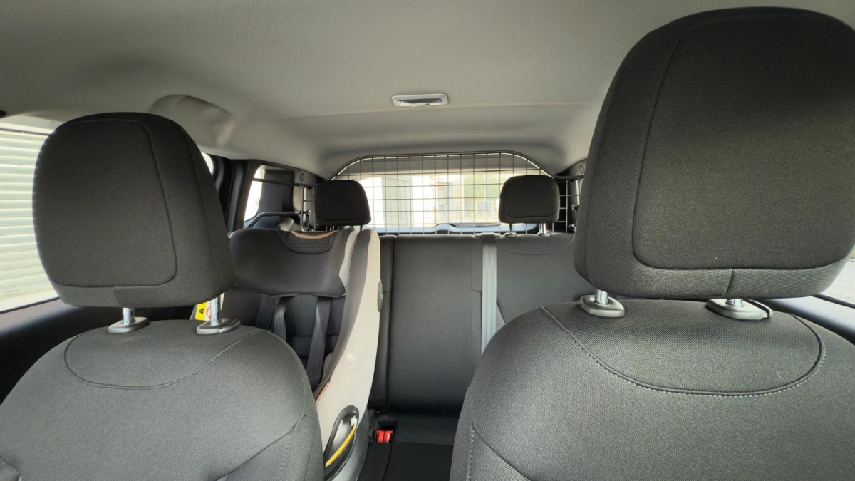 Jeep Renegade — 10