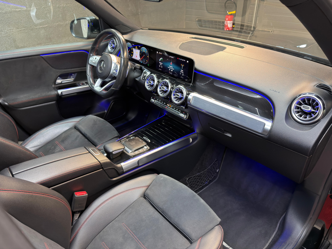 Mercedes GLB — 19