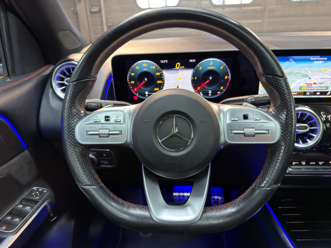 Mercedes GLB — 12
