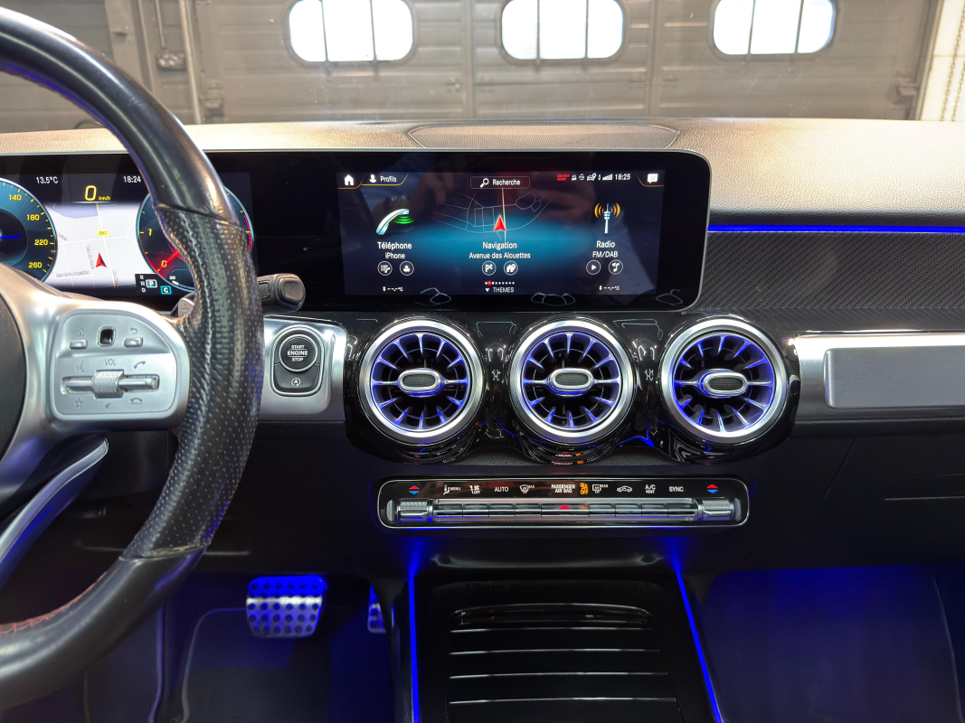 Mercedes GLB — 15