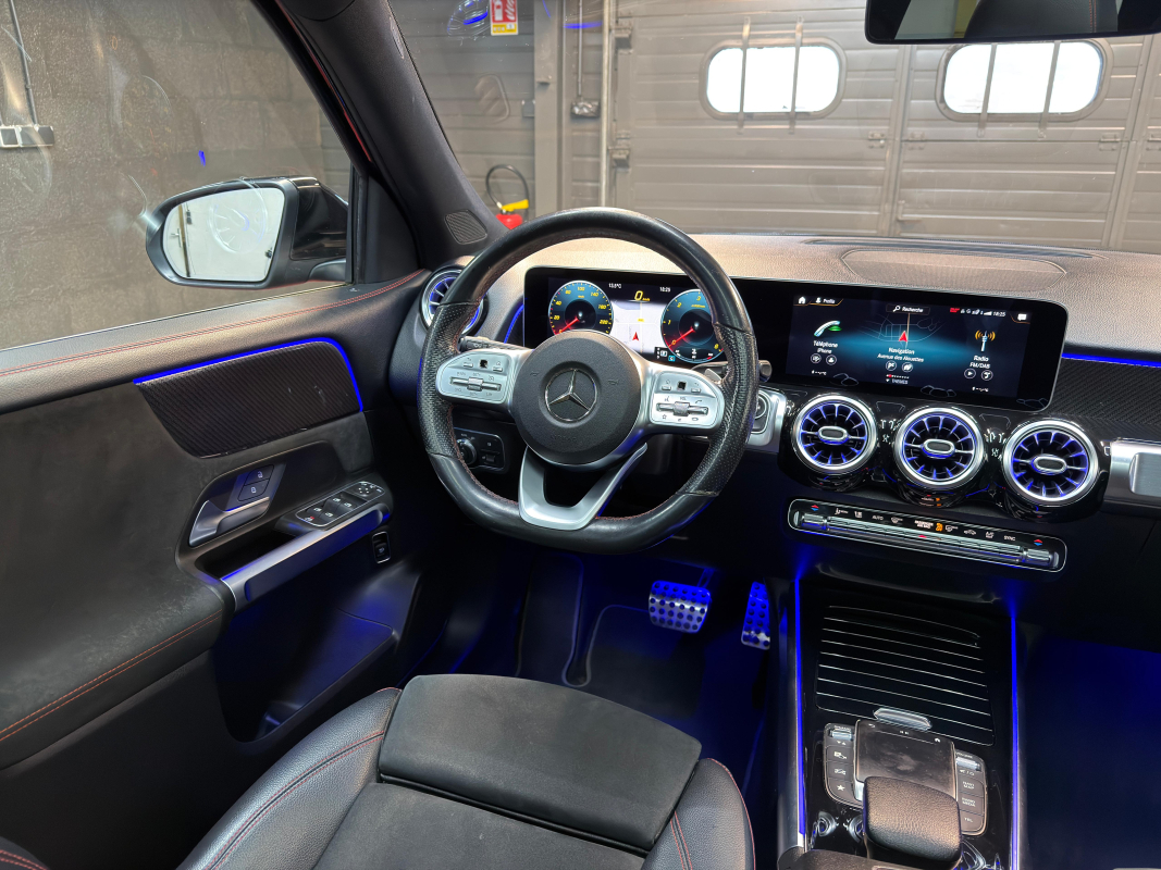 Mercedes GLB — 16